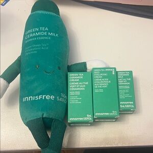 NIB InnisFree Green Tea Ceramide Milk Cream  Hyaluronic Plush Set
